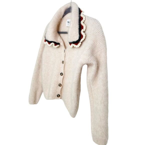 TACH CLOTHING FELIPA POPLIN COLLAR SWEATER - Picture 3 of 7